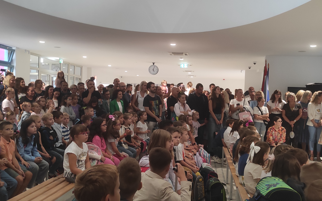 DOBRODO&Scaron;LICA PRVA&Scaron;IĆIMA