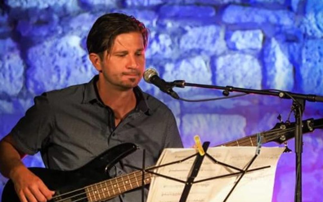 MNOGE SU DANA&Scaron;NJE PJESME BEZ DU&Scaron;E I PORUKE